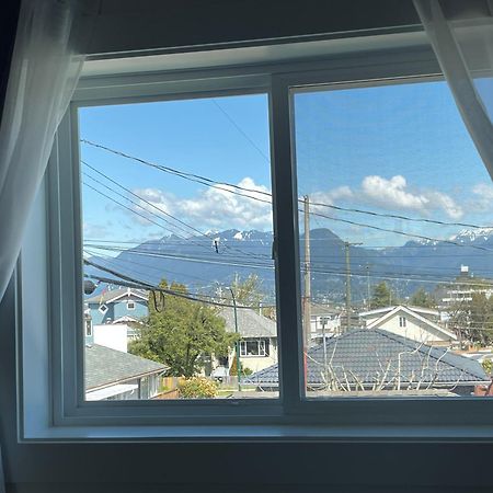 Entire New Cozy And Modern 2-Storey House Vancouver Buitenkant foto